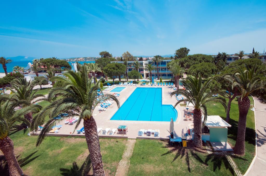 A 11 Hotel Çeşme エクステリア 写真