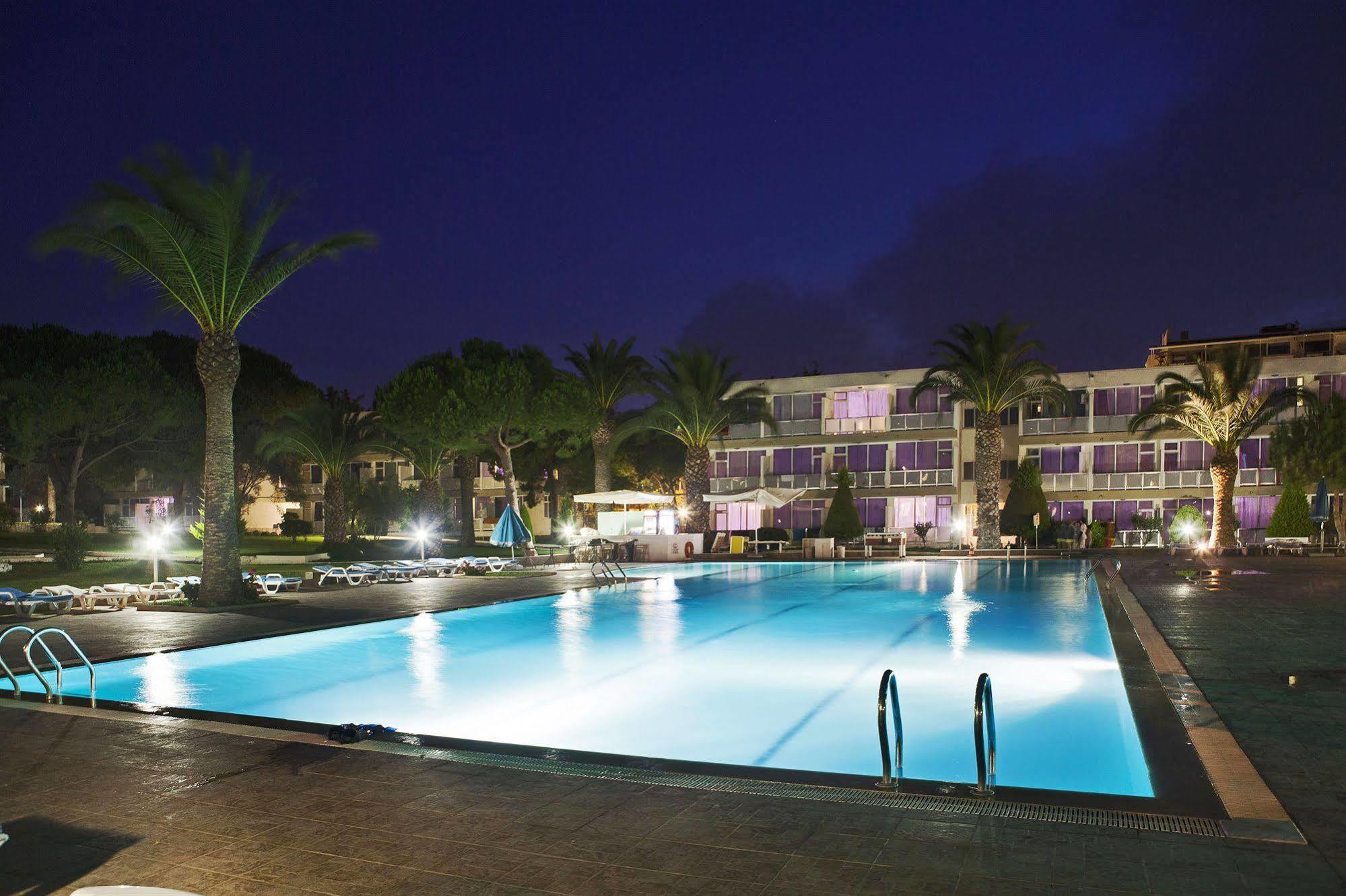 A 11 Hotel Çeşme エクステリア 写真