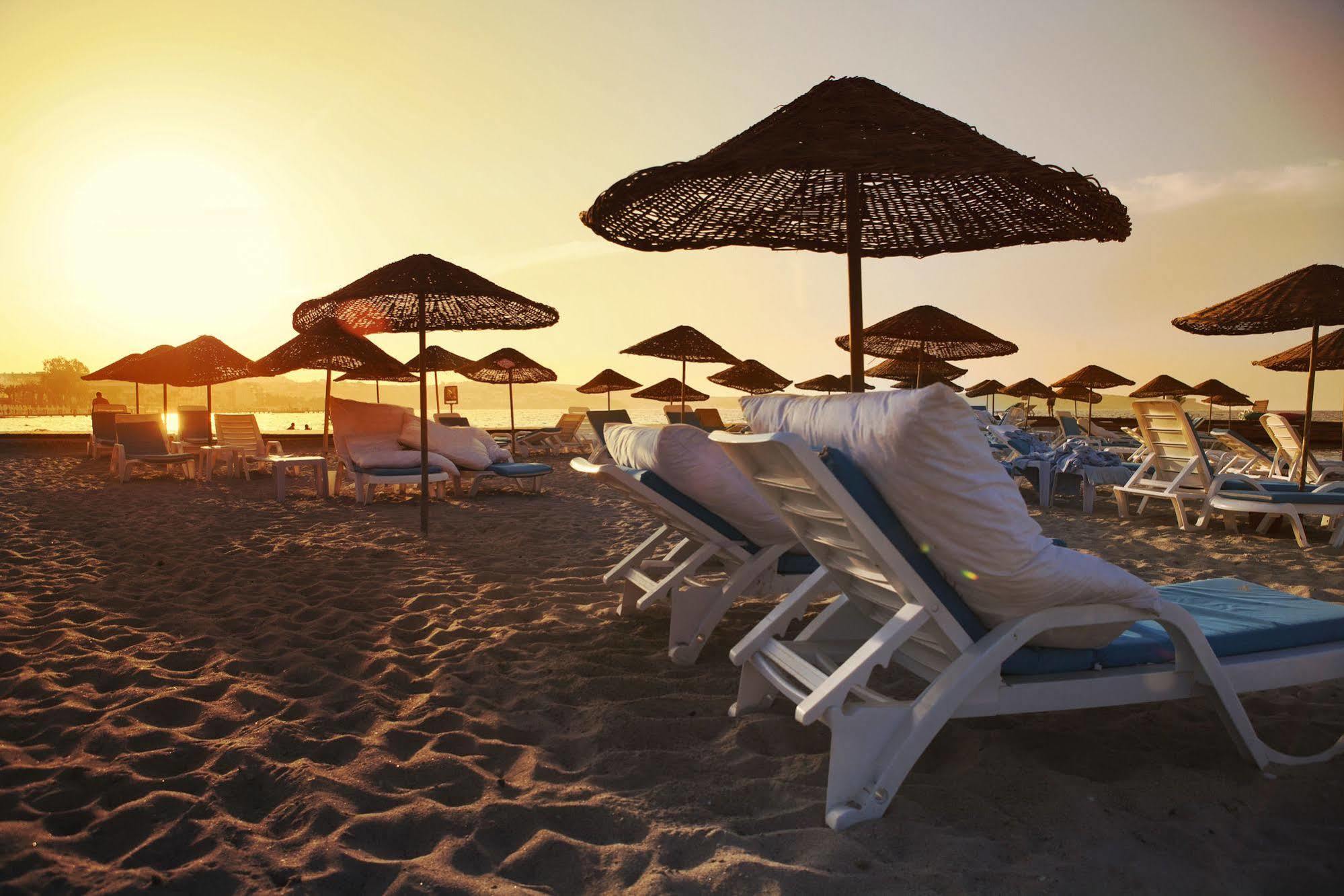 A 11 Hotel Çeşme エクステリア 写真