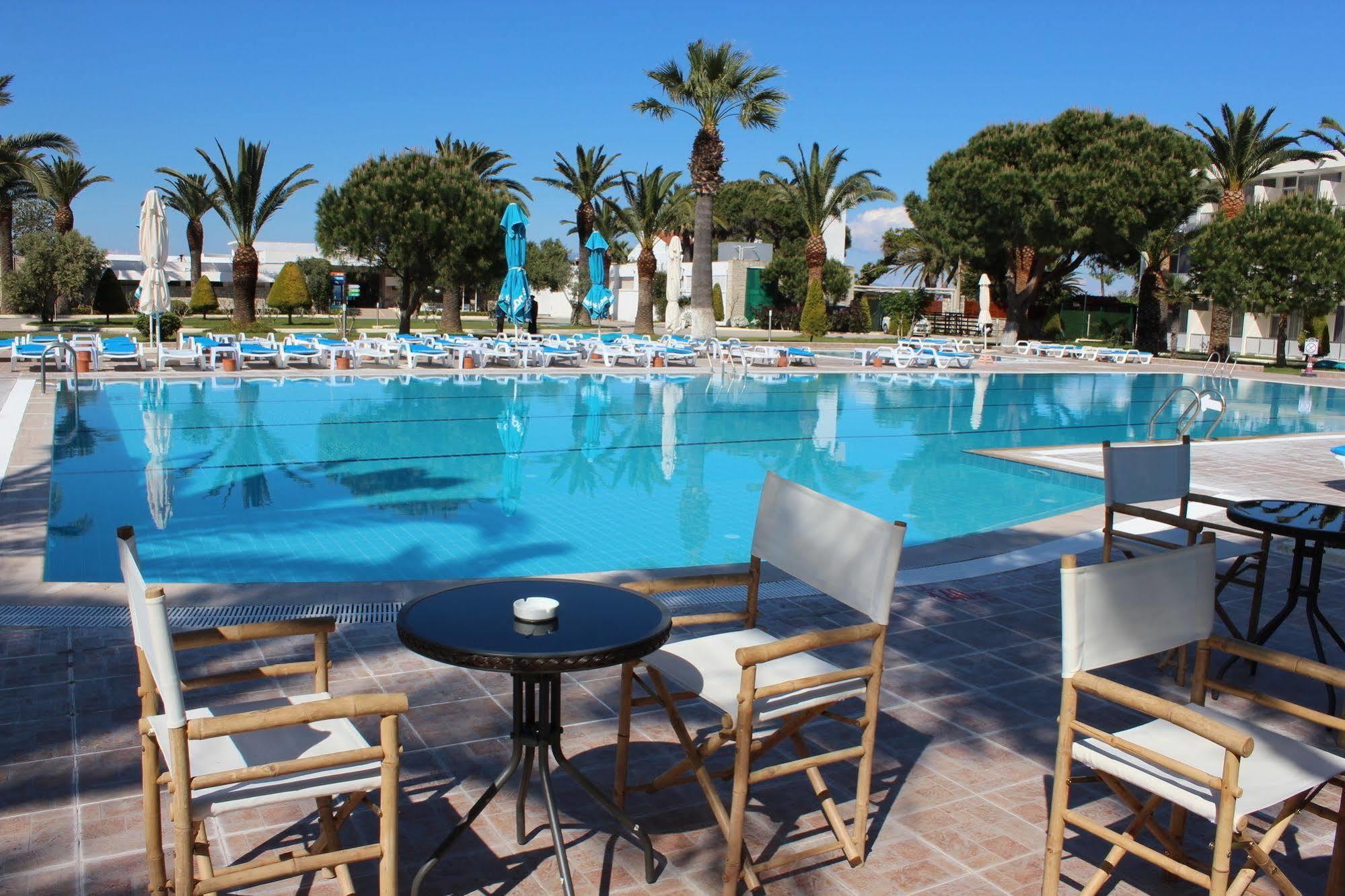 A 11 Hotel Çeşme エクステリア 写真