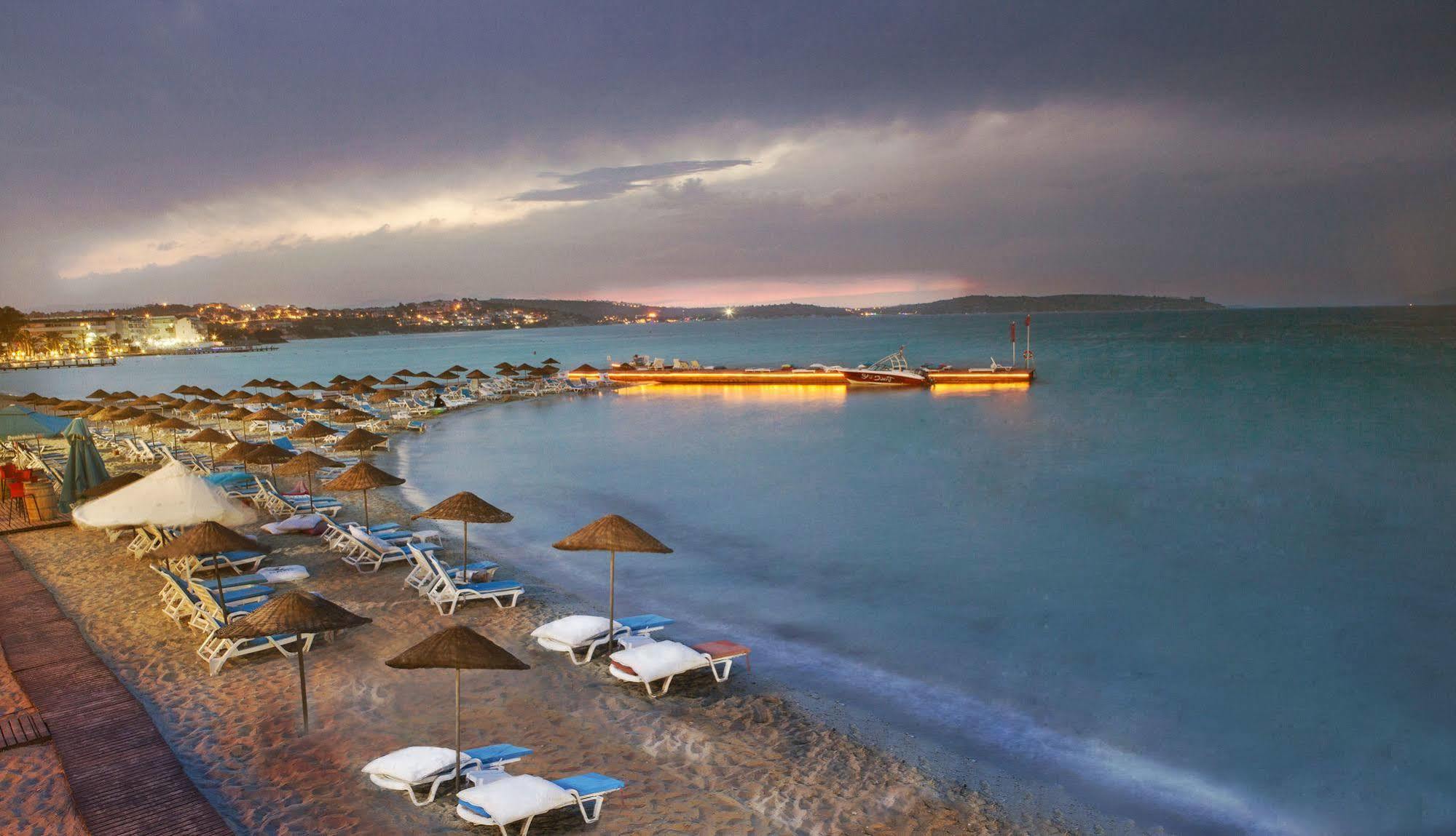 A 11 Hotel Çeşme エクステリア 写真