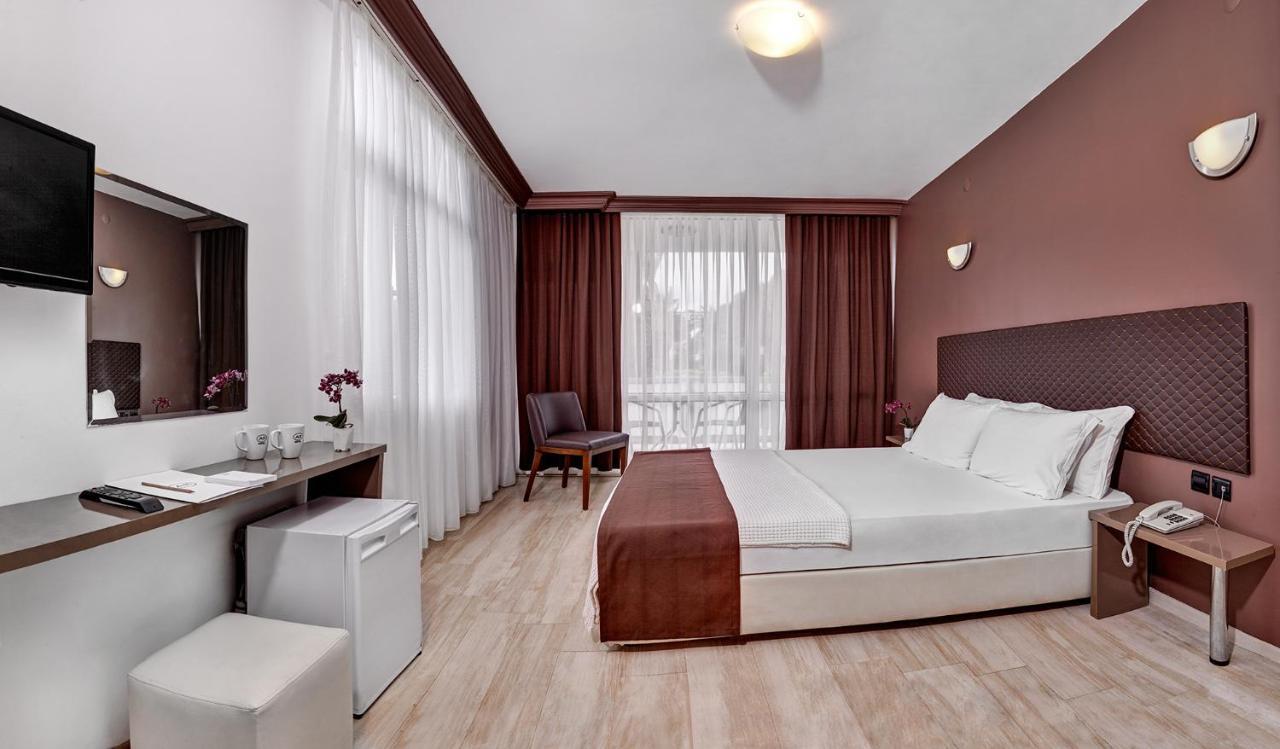 A 11 Hotel Çeşme エクステリア 写真
